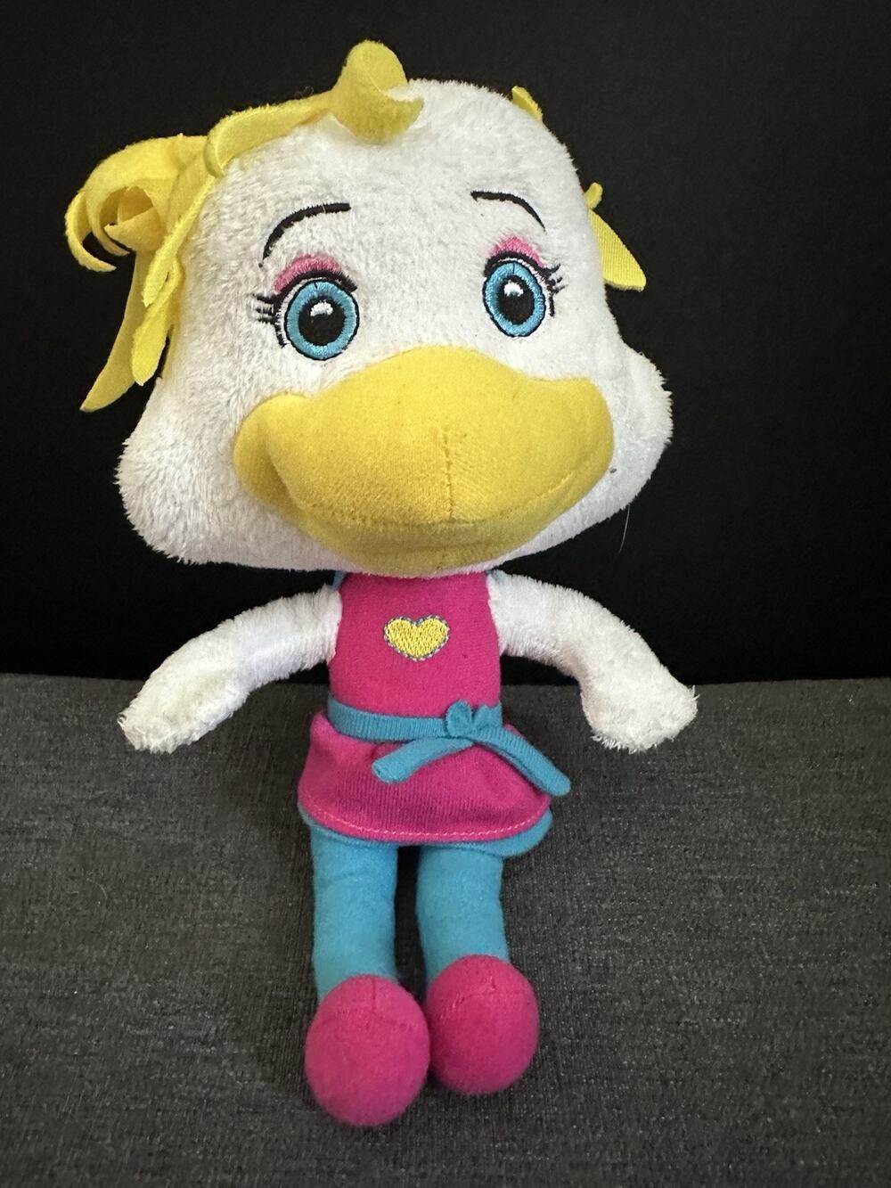 Chuck E Cheese Helen Henny Plush 8” 2021 CEC Chicken Bird Stuffed Toy